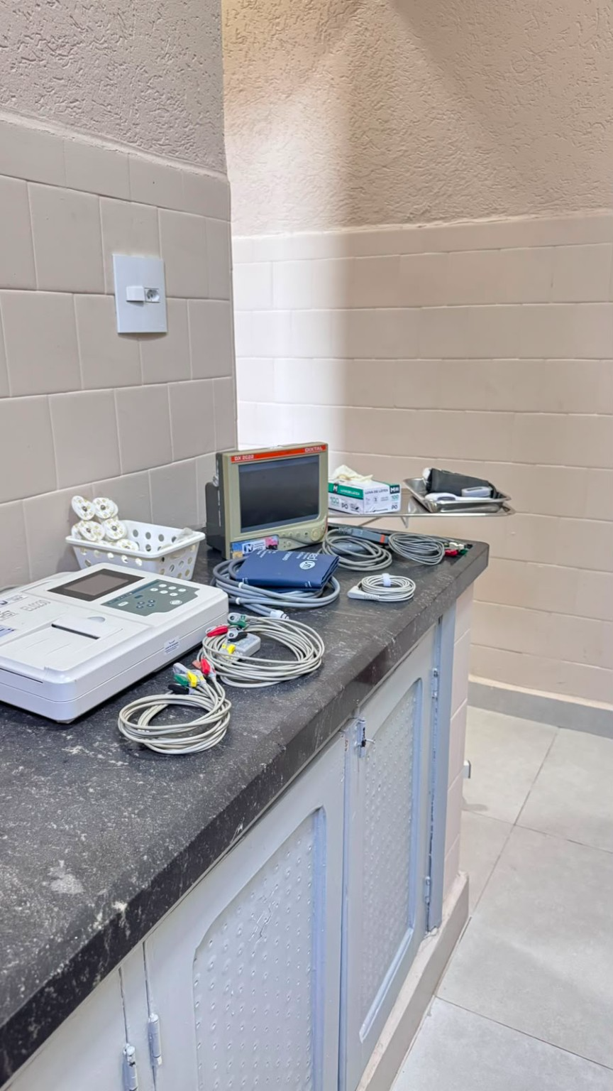 Equipamentos de monitoramento clínico disponíveis no Instituto Viva